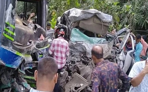 একই জায়গায় তিনদিনে প্রাণ গেল ১৩ জনের 