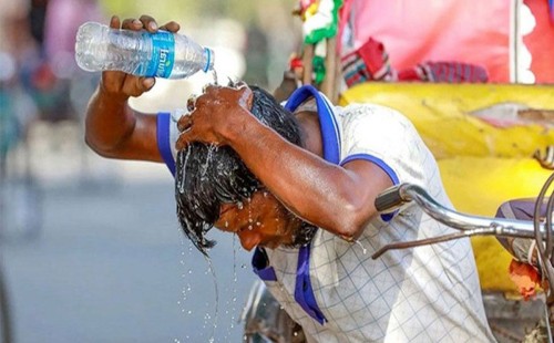 এপ্রিলে তীব্র তাপপ্রবাহের পূর্বাভাস, ঘূর্ণিঝড়ের আশঙ্কাও রয়েছে 