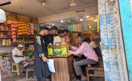 জগন্নাথপুরে ইসরায়েলি পণ্য বয়কটের আহ্বান ও লিফলেট বিতরণ 