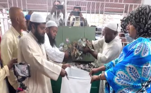 পাগলা মসজিদের দানবাক্সে মিলল ২৮ বস্তা টাকা 