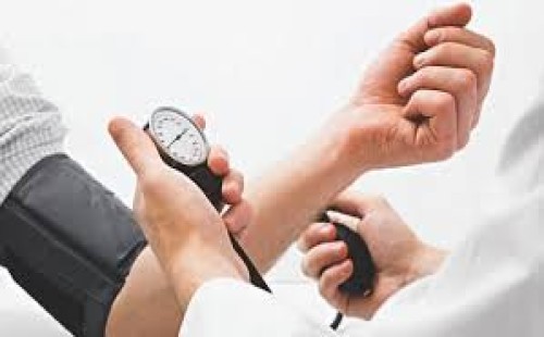 উচ্চ রক্তচাপ নিয়ন্ত্রণে কিছু সহায়ক খাবার 