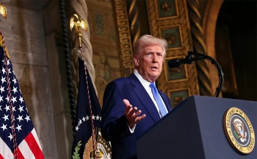 পররাষ্ট্র দপ্তরের বাজেট ৫০ শতাংশ কমাবেন ট্রাম্প 