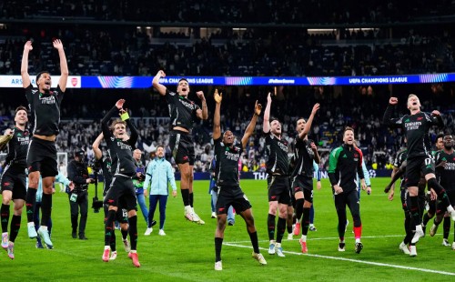 রিয়াল মাদ্রিদকে হারিয়ে ১৬ বছর পর চ্যাম্পিয়ন্স লিগের সেমিতে আর্সেনাল 