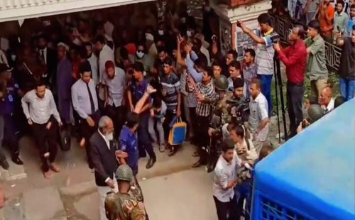 শিক্ষার্থীদের ওপর হামলায় ৬ আইনজীবী কারাগারে 