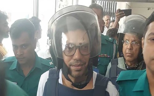 "কারাগার থেকে শীতের সোয়েটার হারিয়ে গেছে" 