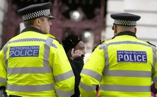 যুক্তরাজ্যে আরও এক ইরানি আটক 