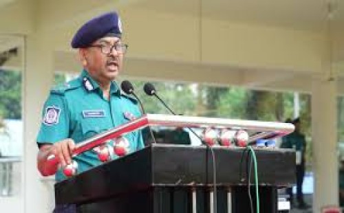 কাঙ্ক্ষিত সেবা দিয়ে জনগণের মন জয় করতে হবে: ডিএমপি কমিশনার 