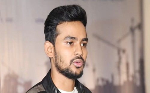 স্বপ্ন দেখে স্বপ্নভঙ্গের কষ্টই হয়তো এ দেশের ভাগ্য: আসিফ মাহমুদ 