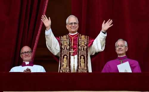 ঐক্যের বার্তা দিলেন পোপ 