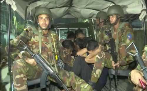 দেশজুড়ে সেনা অভিযানে গ্রেপ্তার ৩৯০ 