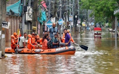 ভারতে বন্যা-ভূমিধসে নিহত ৫ 