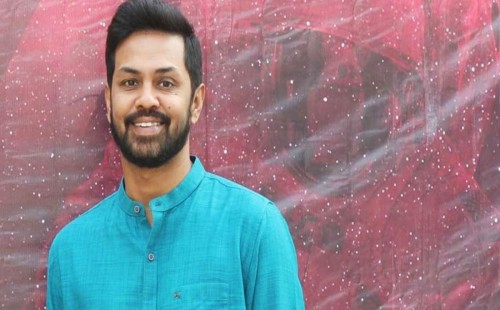 ‘তাণ্ডব’ প্রদর্শন বন্ধ নিয়ে প্রধান উপদেষ্টার উদ্দেশ্যে আশফাক নিপুণের বার্তা 