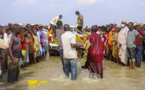 কঙ্গো হ্রদে নৌকা ডুবে নিহত ৪০ 