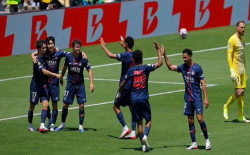 পিএসজির দাপটে পাত্তাই পেল না অ্যাতলেটিকো 