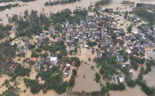 চীনে বন্যায় ৬ জনের মৃত্যু 