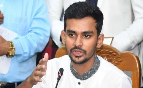 সিসিটিভি ফুটেজ ভাইরাল নিয়ে জাতীয় নিরাপত্তার প্রশ্ন তুললেন আসিফ মাহমুদ 