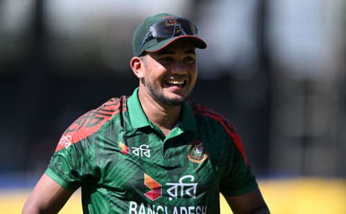 ড্রেসিংরুমে কফি খেতে গিয়ে দেখি ৫ উইকেট নেই: তাসকিন 