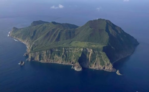 জাপানের দ্বীপাঞ্চল ছেড়েছেন বাসিন্দারা 