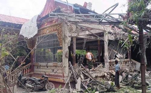 মিয়ানমারের বৌদ্ধ মঠে বিমান হামলা, নিহত ২২ 