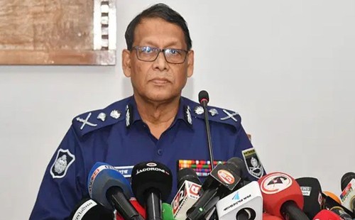 গোপালগঞ্জে উত্তেজনার মধ্যে ধৈর্যের সঙ্গে পরিস্থিতি সামাল দিচ্ছে পুলিশ: আইজিপি 