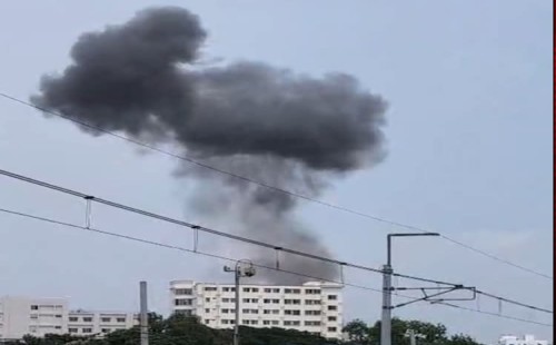 উত্তরায় প্রশিক্ষণ বিমান বিধ্বস্ত 