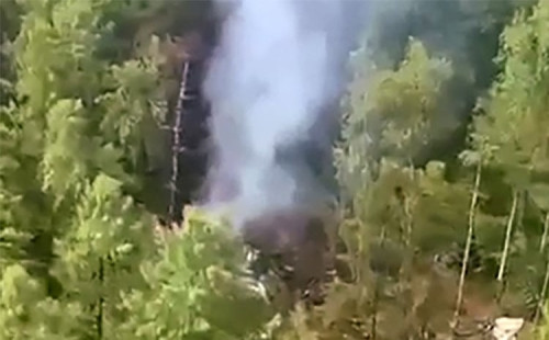 বিমান খুঁজে পেয়েছে উদ্ধারকর্মীরা 