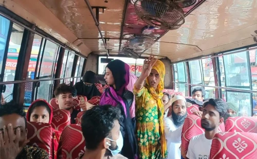 গণপরিবহনে তৃতীয় লিঙ্গের চাঁদাবাজিতে অতিষ্ঠ যাত্রীরা 