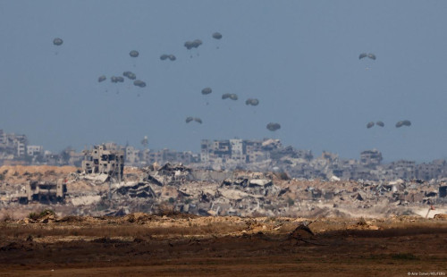 গাজায় ত্রাণ ফেলবে ইতালি 