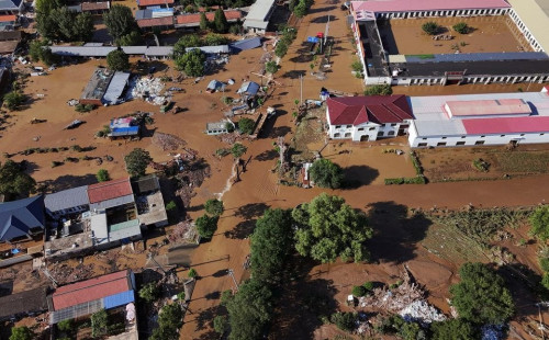 চীনে আকস্মিক বন্যায় নিহত ৯ 