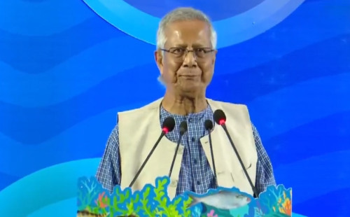 সমুদ্র আমাদের জন্য অপেক্ষা করছে তার উপহার নিয়ে: ড. ইউনূস 