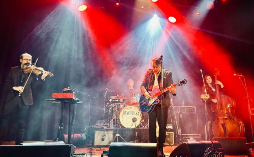 বাজবে ৩০০ বছর পুরনো বেহালা 