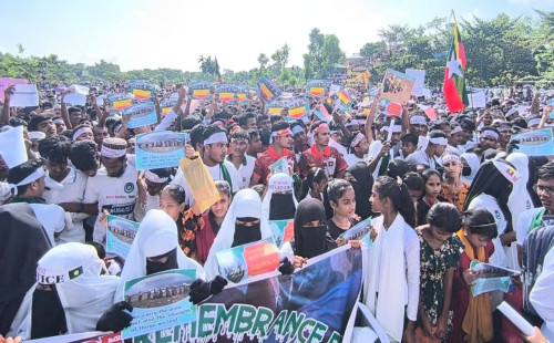 স্বদেশে ফেরার আকুতি, সম্মানের সঙ্গে বাঁচতে চায় রোহিঙ্গারা 