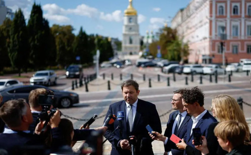 ইউক্রেনের নিরাপত্তা নিশ্চয়তার দাবি 