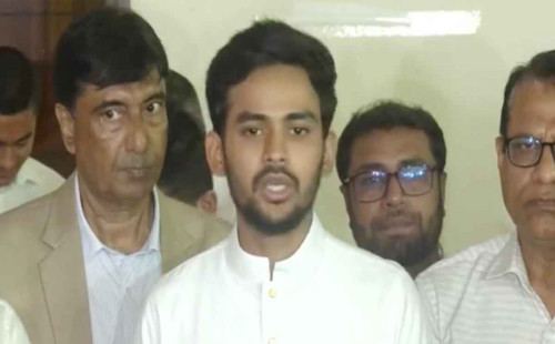 রাজনৈতিক দলের কর্মসূচিকে মব বলা যাবে না: আসিফ মাহমুদ 