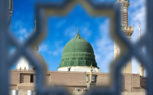 আজানের সুরে দোয়া—পাওয়া যাবে প্রিয় নবীর সুপারিশের সৌভাগ্য 