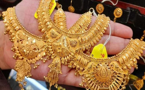 স্বর্ণের দাম ছাড়াল ১ লাখ ৮১ হাজার 