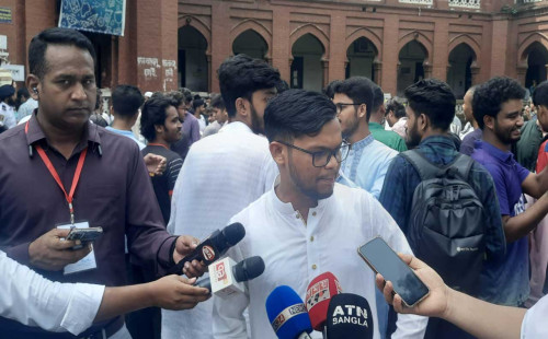 বিএনপি ও জামায়াত দুই পক্ষই লোকবল জড়ো করছে : আবু বাকের মজুমদার 