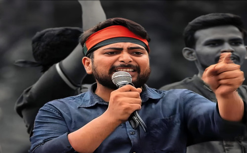 আন্দোলন বন্ধে ‘আয়নাঘরে’ নিয়ে নির্যাতনের অভিযোগ নাহিদের 