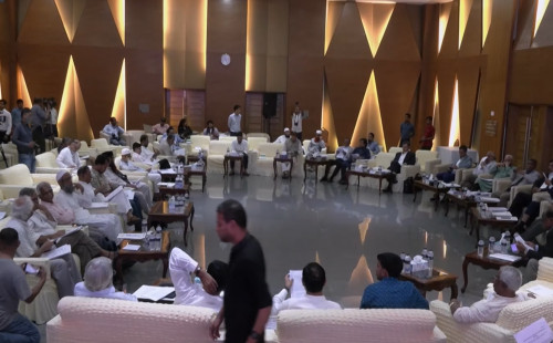 জুলাই সনদ বাস্তবায়ন নিয়ে নতুন সংকটে ঐকমত্য কমিশন! 