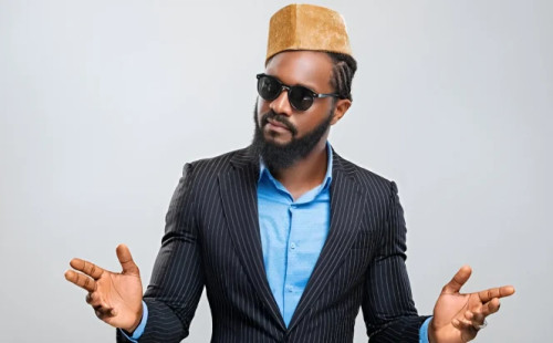 আবারও গ্রেপ্তার সঙ্গীতশিল্পী আমরন 