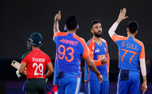 বাংলাদেশকে হারিয়ে ফাইনালে ভারত 