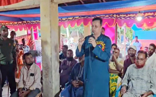 ধর্ম-বর্ণের ঊর্ধ্বে উঠে এই দেশটা সবার: মোশারফ হোসেন 