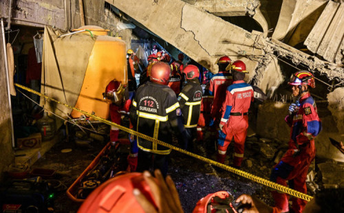 জাভায় মাদ্রাসা ধসে মৃত বেড়ে ৭ 