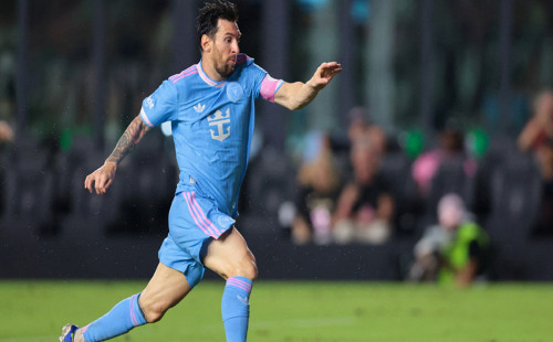 মেসির হ্যাটট্রিক অ্যাসিস্টে মায়ামির দাপুটে জয় 