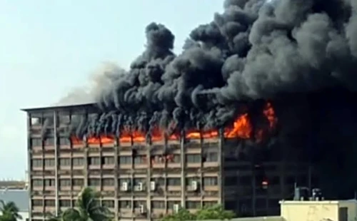 চট্টগ্রাম ইপিজেডে পোশাক কারখানায় আগুন, নিয়ন্ত্রণে ফায়ার সার্ভিসের ৯ ইউনিট 