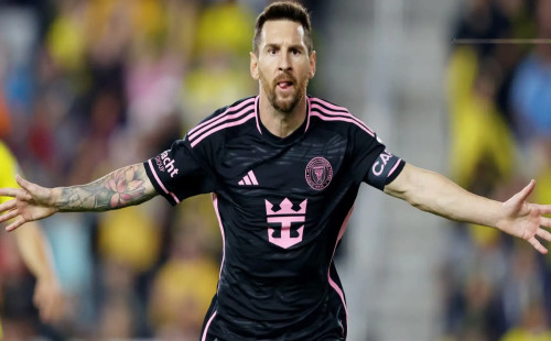 হ্যাটট্রিক করে গোল্ডেন বুট জিতলেন মেসি 