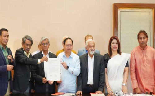 জুলাই জাতীয় সনদে স্বাক্ষর করল গণফোরাম 