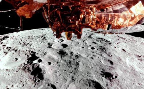 চাঁদে অবতরণ ‘ঘটেনি’! 