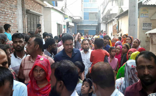 গাজীপুরে গৃহবধূর গলাকাটা মরদেহ উদ্ধার 