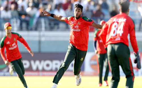 নাটকীয় সুপার ওভারে ভারতকে হারিয়ে ফাইনালে বাংলাদেশ 